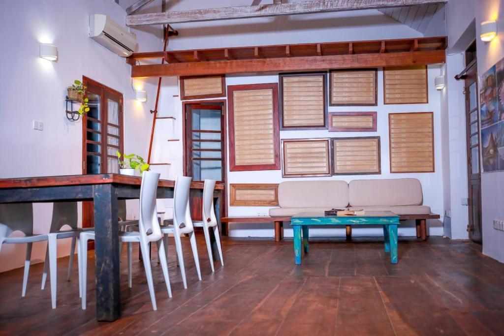 Knight Inn - Galle Fort Εξωτερικό φωτογραφία